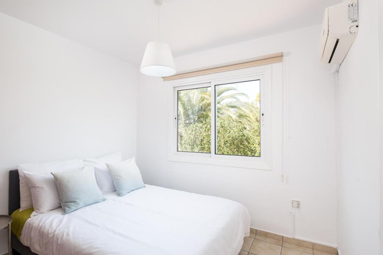 Pebble Beach Apartment Voroklini Exteriér fotografie